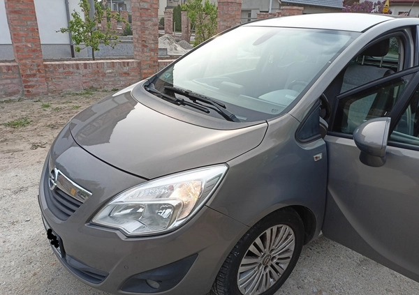 Opel Meriva cena 16900 przebieg: 179840, rok produkcji 2011 z Jelcz-Laskowice małe 466